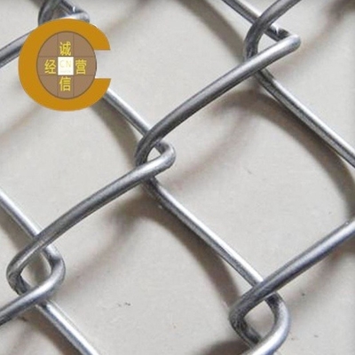 Griglia di recinzione galvanizzata con rivestimento di plastica